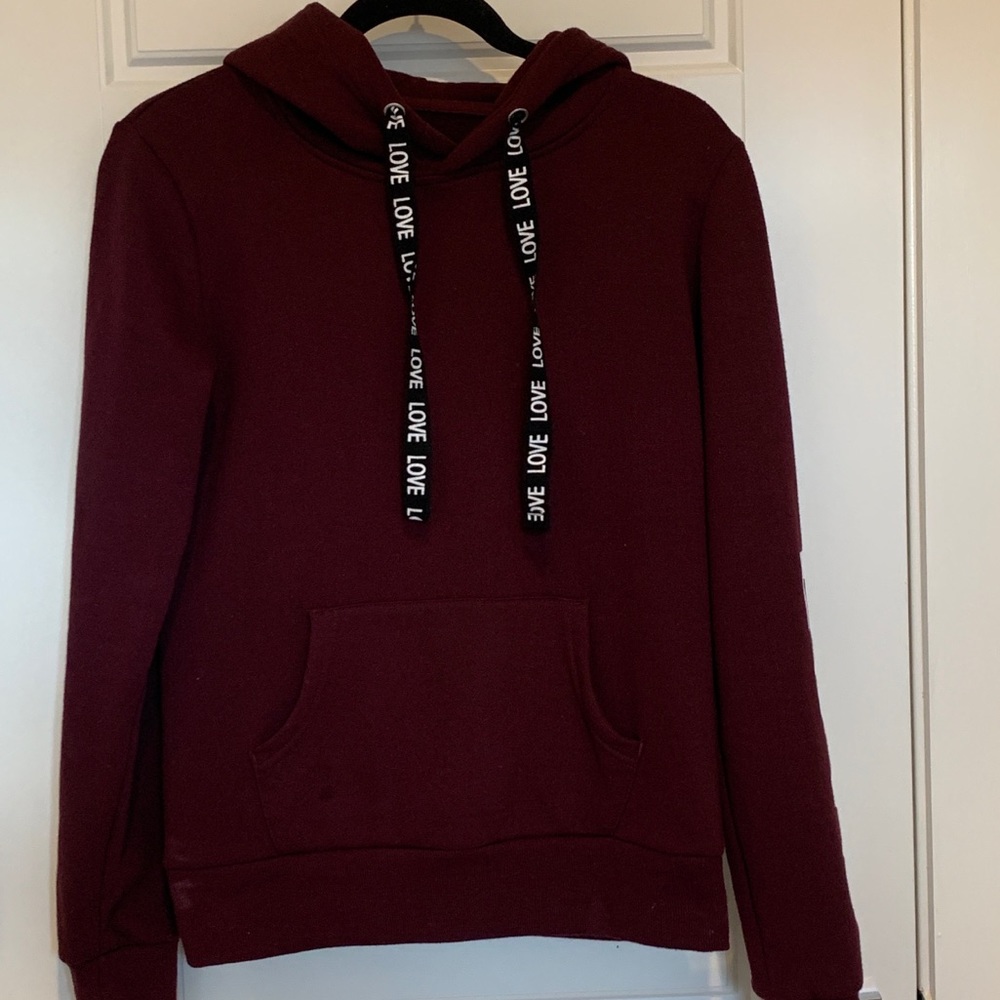Maroon Reflex “LOVE” Hoodie/Sweatshirt — (! Used !)